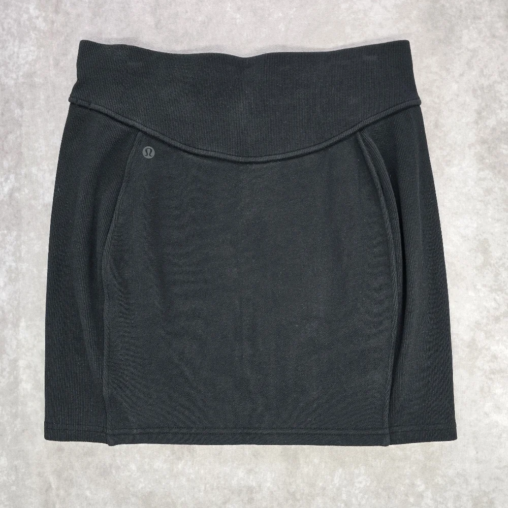 Lululemon Athletica NWT Scuba HR Mini Skirt
